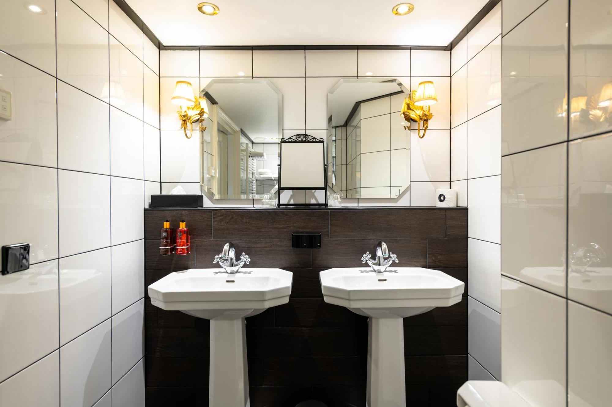 Grand Boutique Hotel-restaurant Vermeer 4*